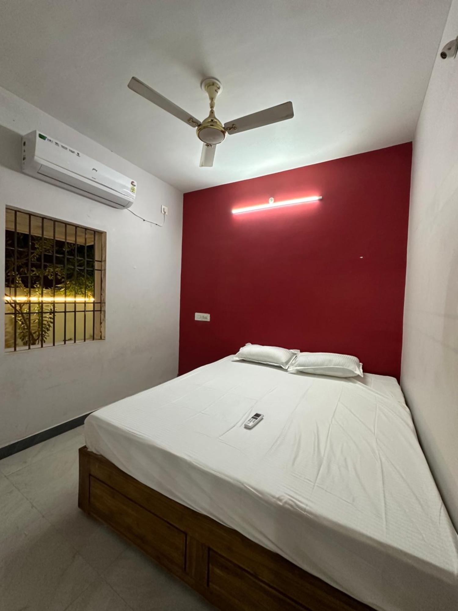 Arunachala Sashwin Guest House Tiruvannāmalai المظهر الخارجي الصورة